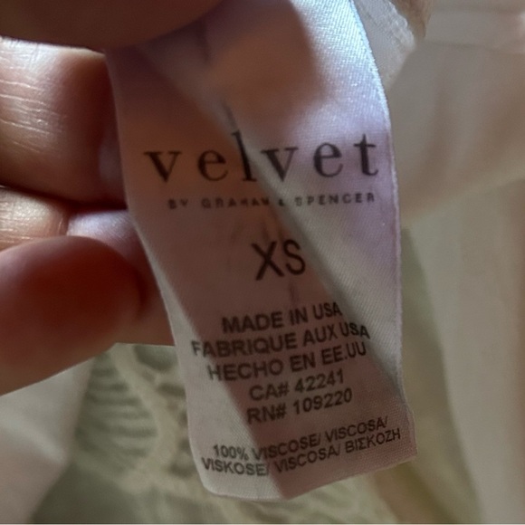 VELVET BY GRAHAM & SPENCER white lace up blouse Sz XS - Picture 11 of 11